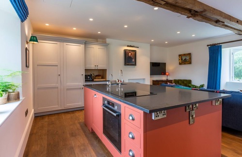 Kentchurch Cottage | Lower Lodge Gatehouse at Kentchurch - Pet Friendly