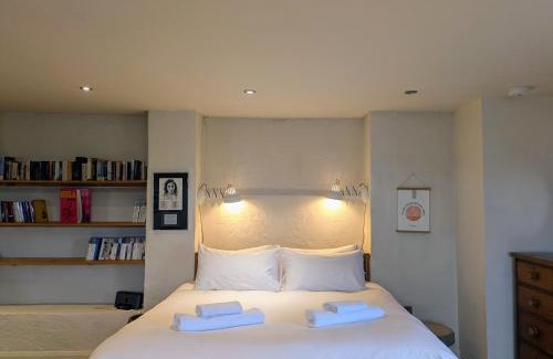 Rudloe Bed & Breakfast | Lower Rudloe Farm