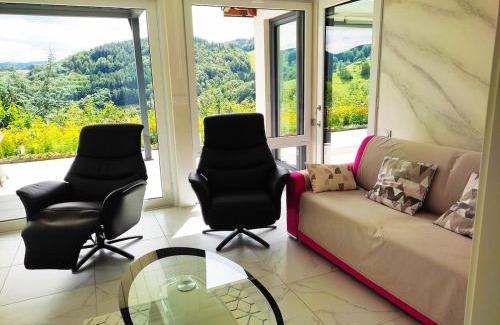 Freland Apartment | LOZEN avec piscine privée intérieure