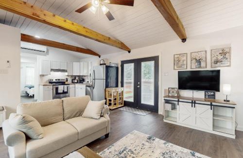 Hillister House | Lucky Cottage