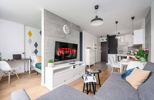 Zoliborz Apartment | Lumina bright apartments in Warsaw