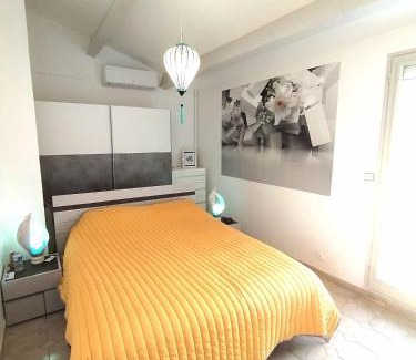 La Celle-sous-Gouzon Villa | Lumineuse villa au pied de la pinède