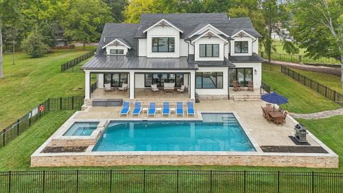 Terrell House | Luna's Lake Life