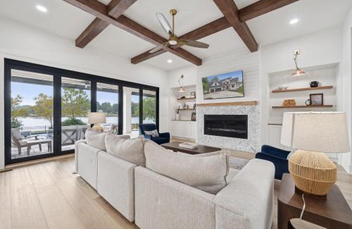 Terrell House | Luna's Lake Life