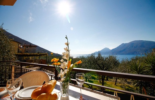 Assenza Apartment | LUNA, wonderful lake view, nature, mountain, relax.pets allowed.