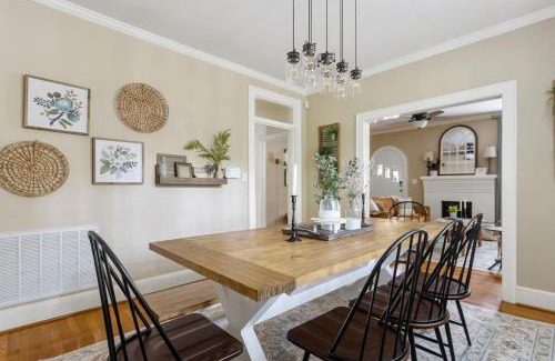 Earlewood House | Lush 4BR on Lincoln