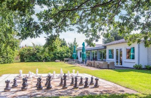 Aabenraa House | Lush cabin in camping resort