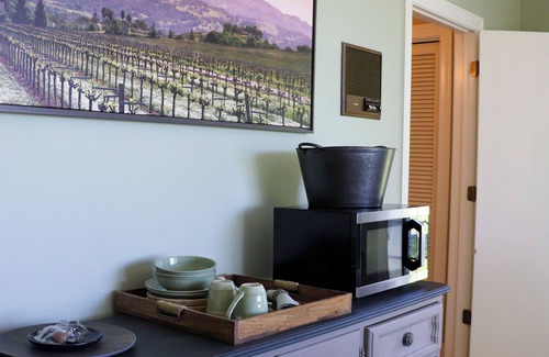 Haywood Other | Lush Countryside & Shenandoah Mountain Views at Quiet Hills Retreat