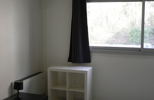 Quartier Pasteur Apartment | Lush greenery in the city center