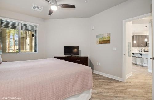 Desert Ridge Apartment | LUX 2 BED DESERT RIDGE 2 HEATED POOLS GYM