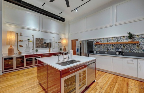 Downtown Wilmington House | Luxe 220