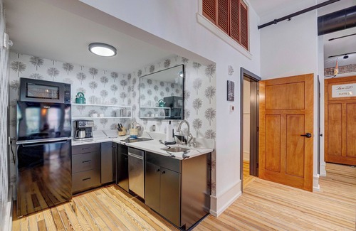 Downtown Wilmington House | Luxe 220