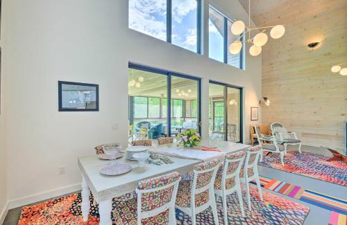 Salem House | Luxe and Modern Home 30 Mi to Saratoga Springs!