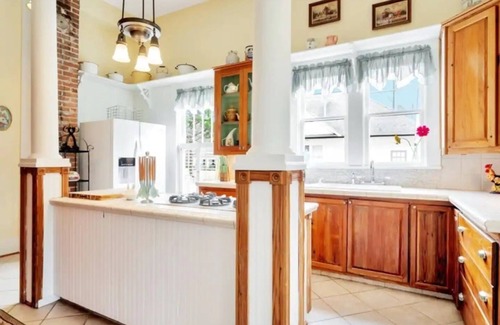 Hemphill House | Luxe Balcony Suite in Historic Hemphill Home!