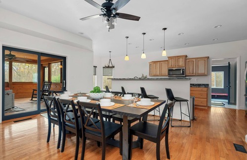 Lawrenceburg Cabin | Luxe Bourbon Trail Cabin– Hot Tub/Pickleball/Fire Pit/Pool/Game Room