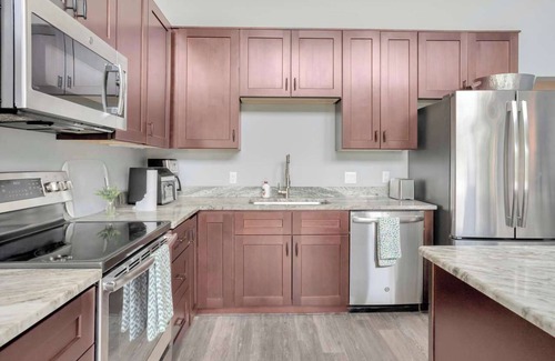 Birmingham Apartment | Luxe Condo Overlooking Park