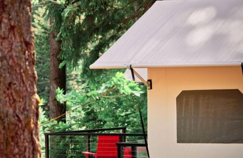 Stevenson House | Luxe Escapes: Glamping in Washington's Wilderness