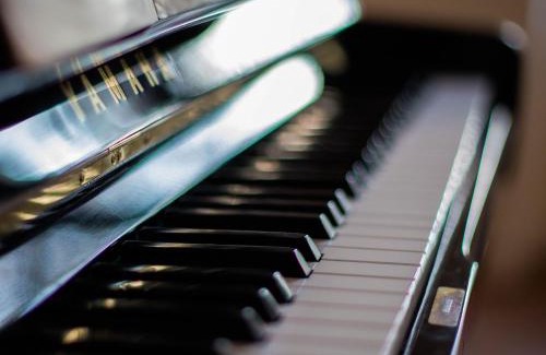 Parigne-lʼEveque House | Luxe et tranquillité au vert: maison 6 chambres, piscine, proche du Mans, idéale familles et groupes - FR-1-410-361