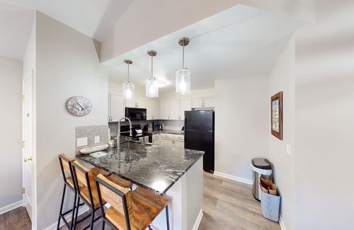 Edwards Condo | Luxe Mountain-View Ski Getaway | Next to Tranquil River | Pool, Hot Tub