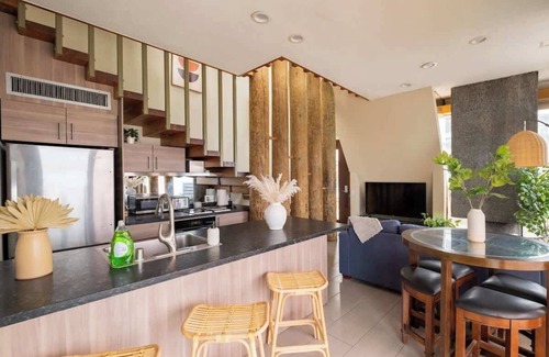 San Diego House | Luxe Oceanfront w/HotTub | Icon of Mission Beach