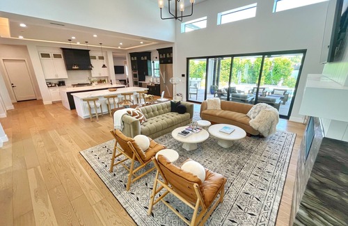 Arts District House | +LUXE Retreat just steps from Old Town Scottsdale! Pool, Spa, Outdoor Oasis +