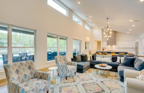 Malakoff House | Luxe Waterfront Home in Malakoff with Pool!