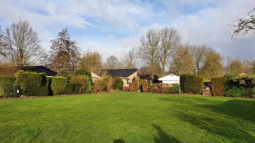 Dirkshorn House | Luxe zomerwoning met omheinde tuin voor hond en kinderen