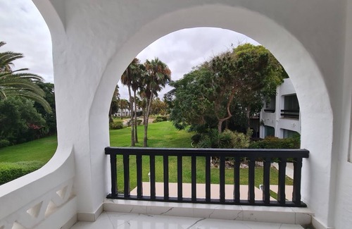 Oulad Khallouf Villa | Luxueuse Villa, 4 Chambres Face à la mer en Résidence Fermée, Sécurisée