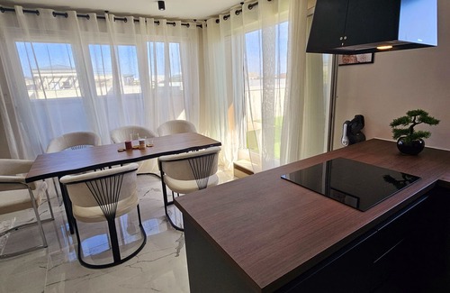 Montevrain Apartment | Luxueux Rooftop avec terrasse à 2pas de Disney Parisn