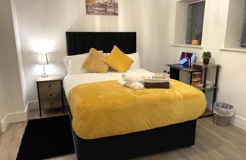 Burnley Apartment | Luxurious 2 Bed Apartment In Heart Of Burnley With Private Parking