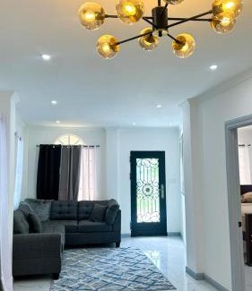 Georgetown Apartment | Luxurious 2 Bedroom Apartment- Georgetown