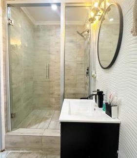 Georgetown Apartment | Luxurious 2 Bedroom Apartment- Georgetown