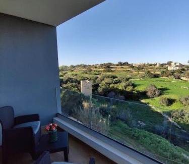 Marsaxlokk Apartment | Luxurious 2 bedroom apartment with country view
