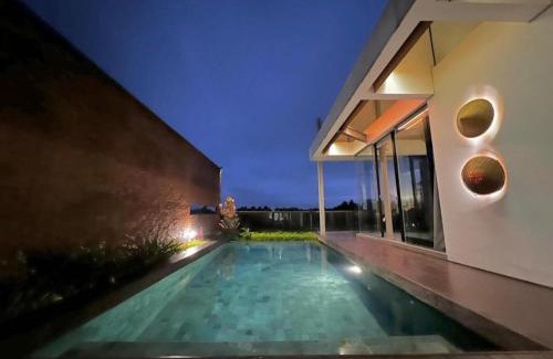 Lodtunduh Villa | Luxurious 2BR Villa with Private Pool & Rice Field Views in Ubud