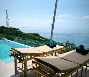 Songkhla Villa | Luxurious 3BR Villa with Infinity Pool Sea View
