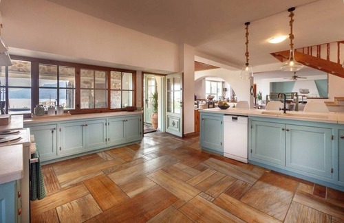 Papadhianika Villa | Luxurious 6-bedroom villa with large sea-view balconies, near Monemvasia & Mani