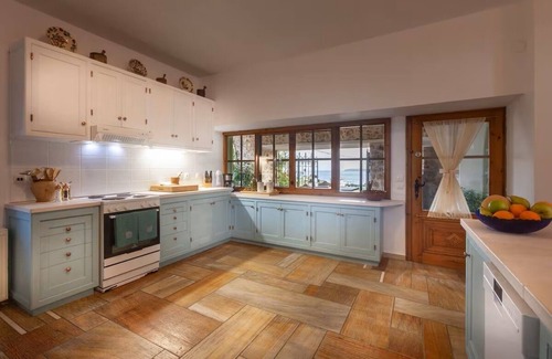 Papadhianika Villa | Luxurious 6-bedroom villa with large sea-view balconies, near Monemvasia & Mani