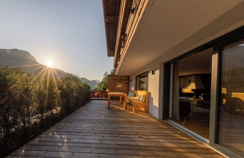 Kitzbuehel Apartment | Luxurious Alpine retreat with sun terrace