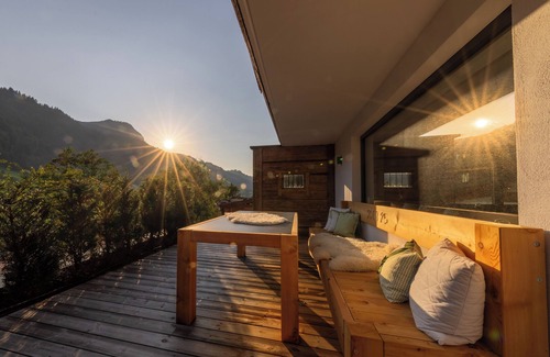 Kitzbuehel Apartment | Luxurious Alpine retreat with sun terrace