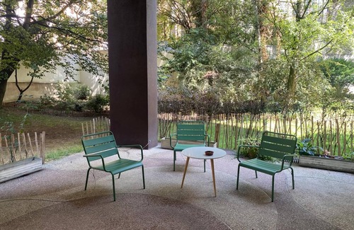 Hopital Saint-Louis Apartment | Luxurious and Glamorous Apartment