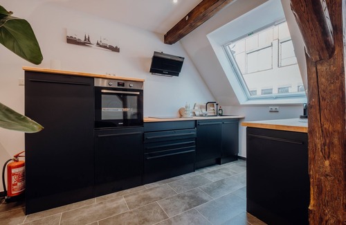 Altstadt Apartment | Luxurious and stylish vacation apartment in a prime location in Bremen