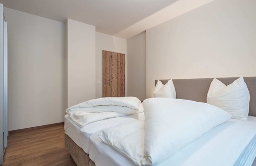 Gosau Apartment | Luxurious Apartment in Gosau near Ski Area