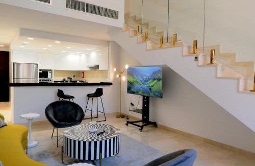 Doha Apartment | Luxurious Apartment in The Pearl, Qatar