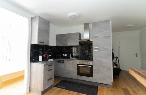 Grinzing Apartment | Luxurious apartment with big balcony near city center