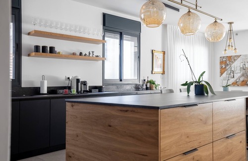 Ra'ananna Apartment | Luxurious Central Raanana Flat