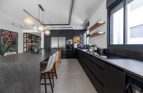 Ra'ananna Apartment | Luxurious Central Raanana Flat