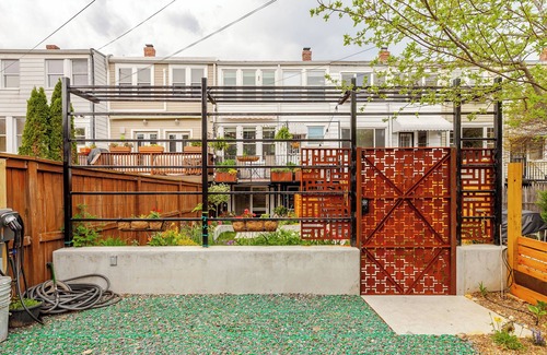 Petworth Apartment | Luxurious DC garden apartment w/King bed, for work and play, steps to Metro