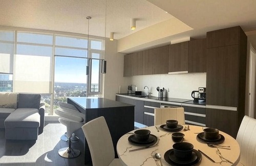 Beltline Condo | Luxurious downtown condo | gym | A/C | heated underground parking