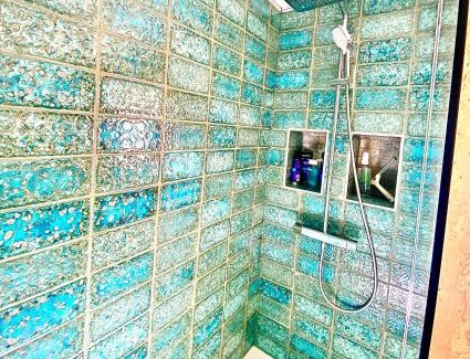 Swallowcliffe House | Luxurious, Fabulous, Fun, Contemporary Suite in Retreat Centre