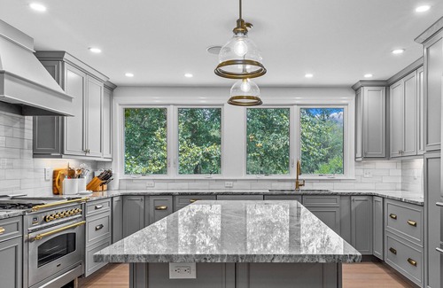 Rhinebeck House | Luxurious Farmhouse on 40 Acres